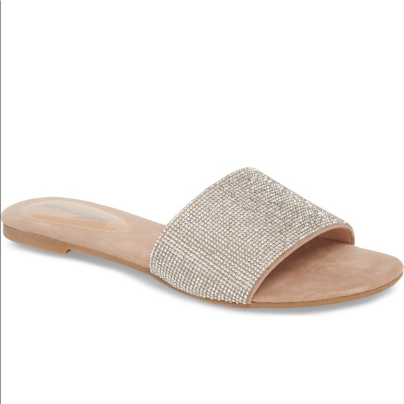 Jeffrey Campbell slides ๐ฅ๐ฅ - Picture 7 of 8